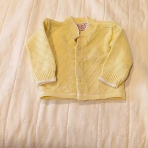 Vintage Blue Bird Pale Yellow Sweater